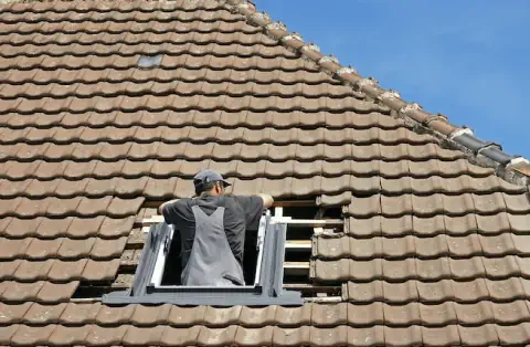 Pose de velux à Saint-Aigulin